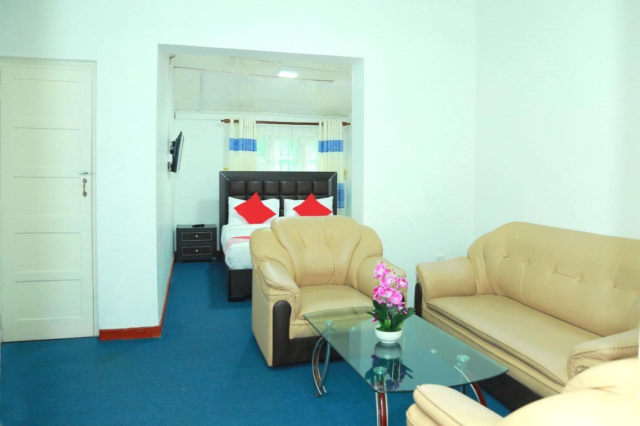 Oyo 238 Selva'S Guest House Nuwara Eliya Ngoại thất bức ảnh