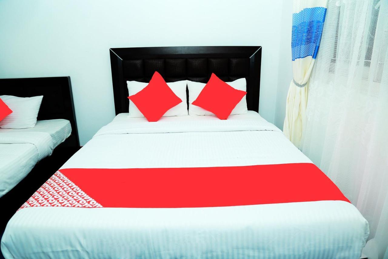 Oyo 238 Selva'S Guest House Nuwara Eliya Ngoại thất bức ảnh