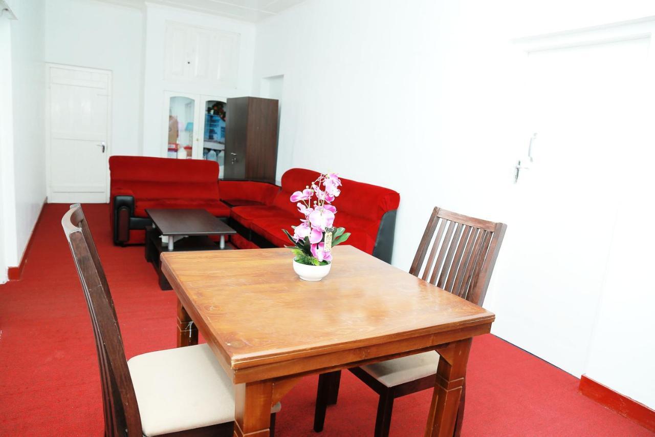 Oyo 238 Selva'S Guest House Nuwara Eliya Ngoại thất bức ảnh